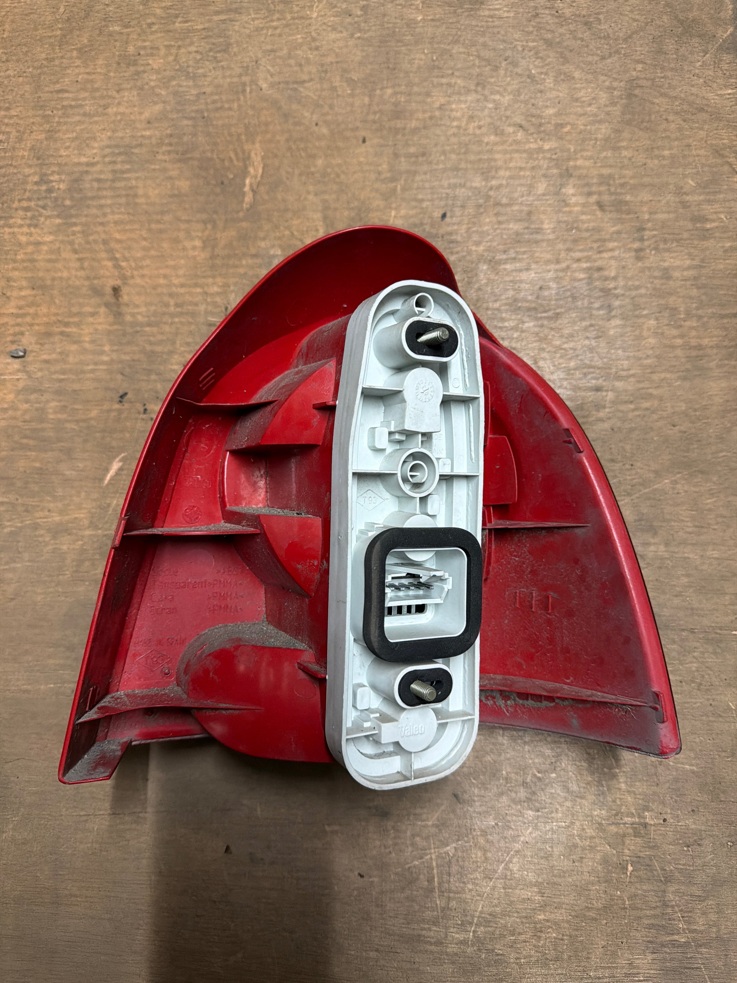Renault Twingo Rücklicht Heckleuchte Rückleuchte Valeo G7700426319 gebraucht